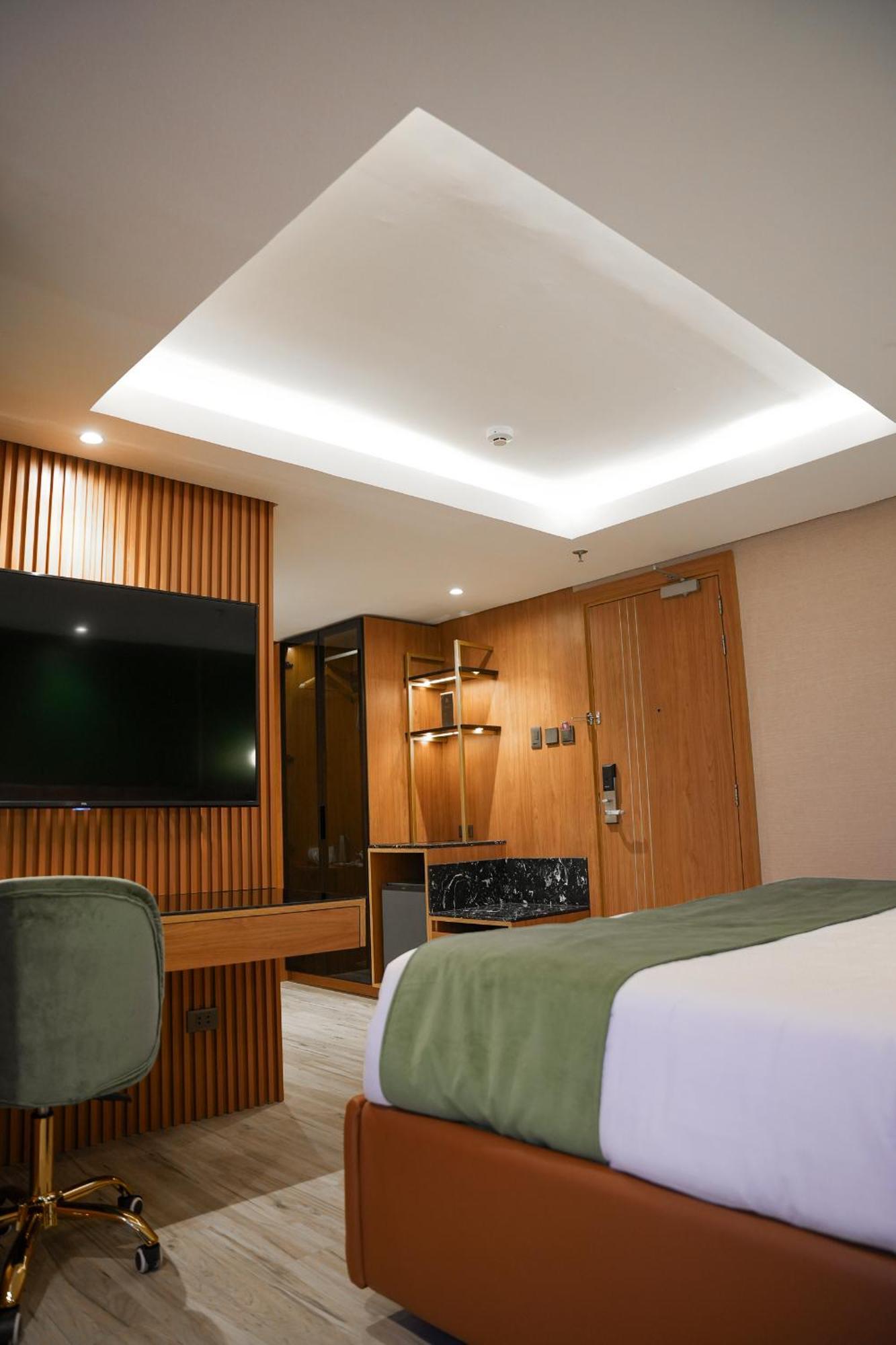 Ironwood Hotel Tacloban Esterno foto