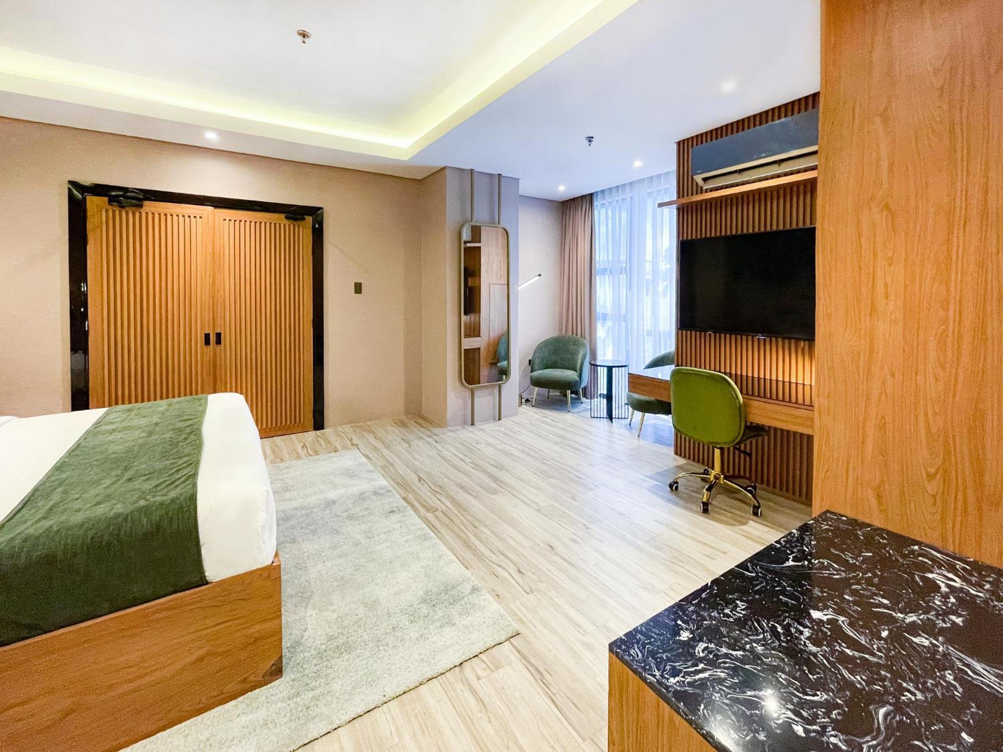 Ironwood Hotel Tacloban Esterno foto