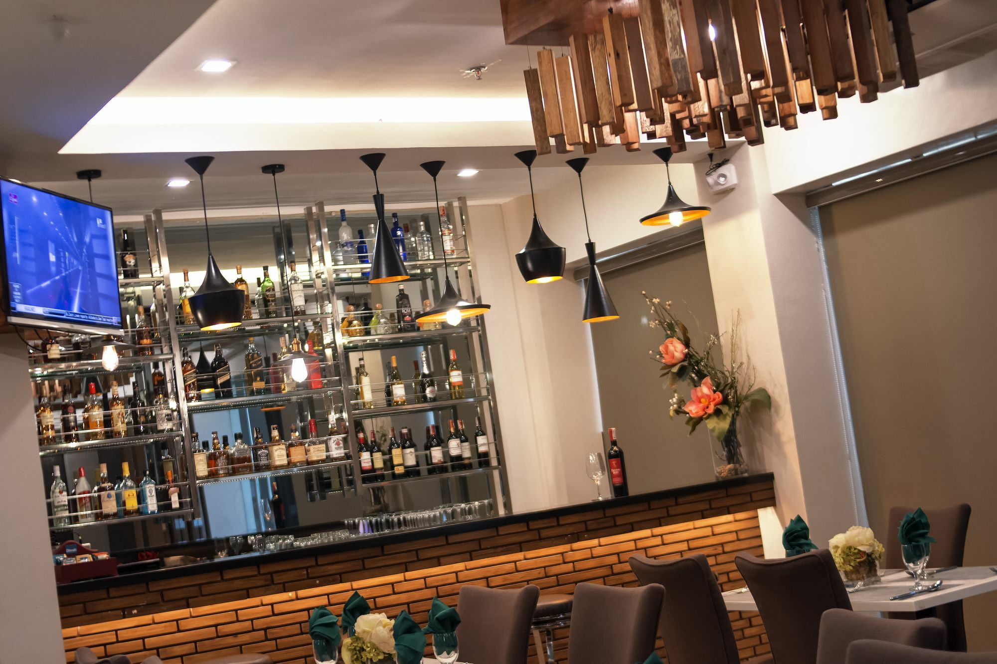 Ironwood Hotel Tacloban Esterno foto