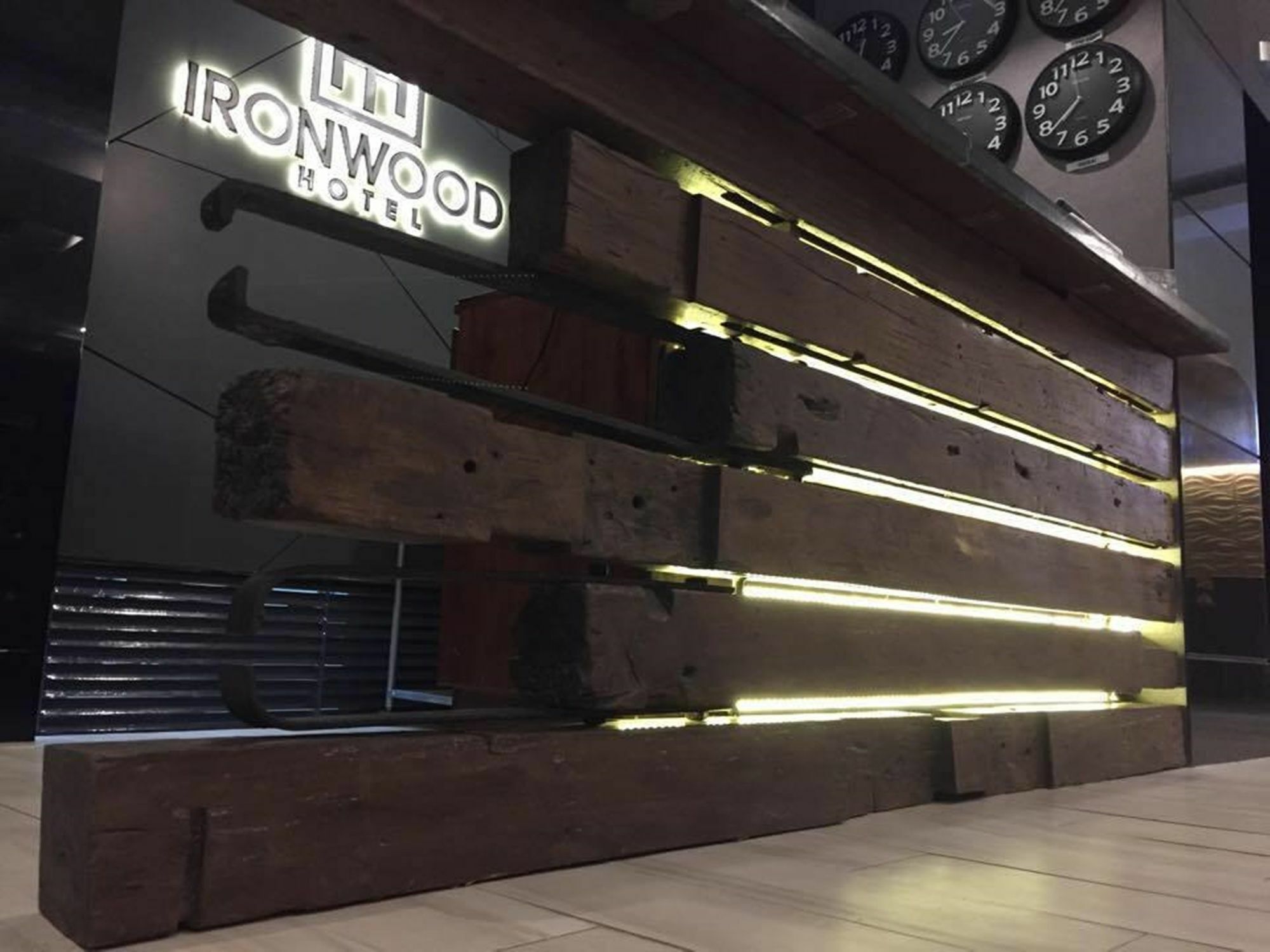 Ironwood Hotel Tacloban Esterno foto